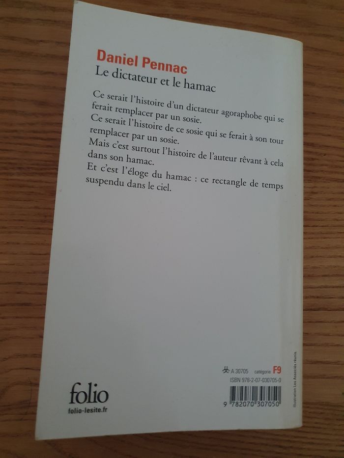 Le dictateur et le hamac - Daniel Pennac - photo numéro 2