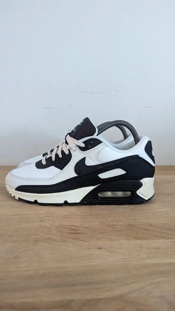 Nike air max 90 black &white
