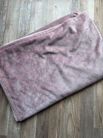 - Plaid vieux rose  - Très bon état