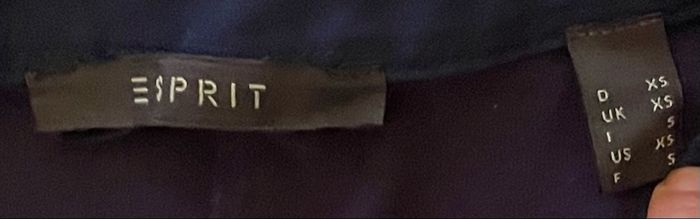 Haut bleu marine »Esprit »manches 2/3 - photo numéro 8