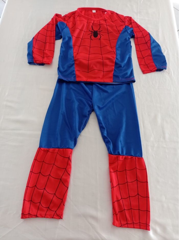 Déguisement Spiderman bleu et rouge 6ans - photo numéro 3