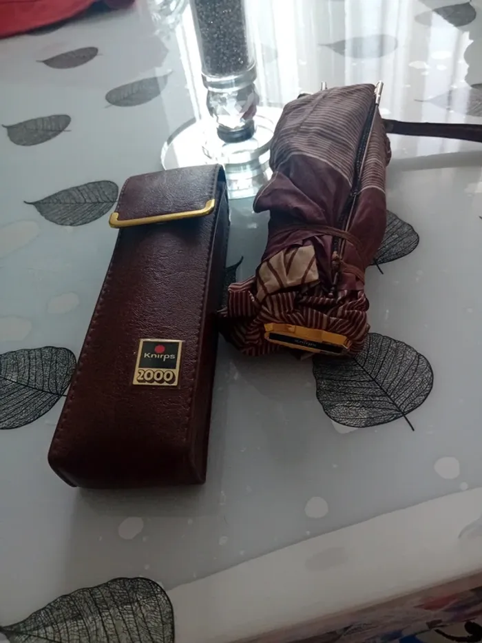 Parapluie vintage de la marque knirps 2000
