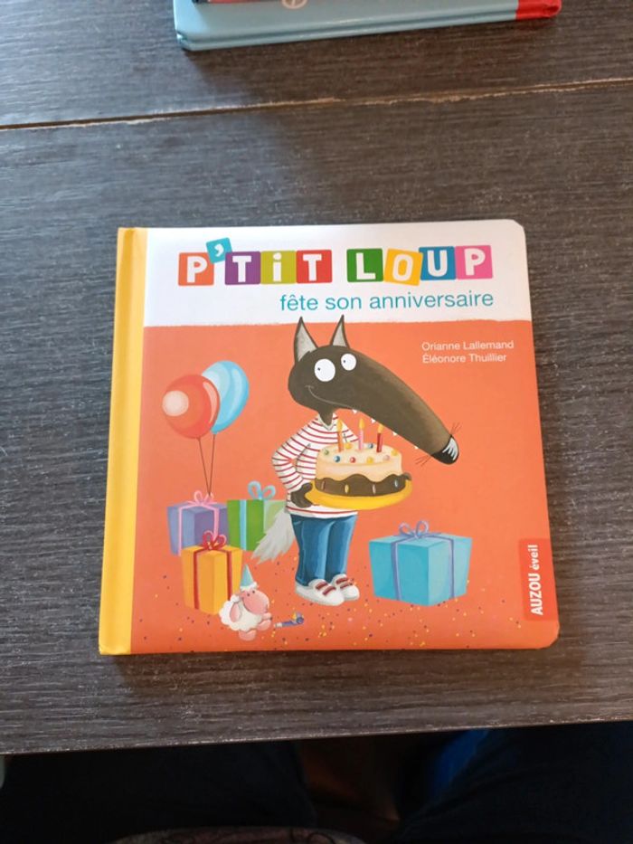 Livre p'tit loup fête son anniversaire