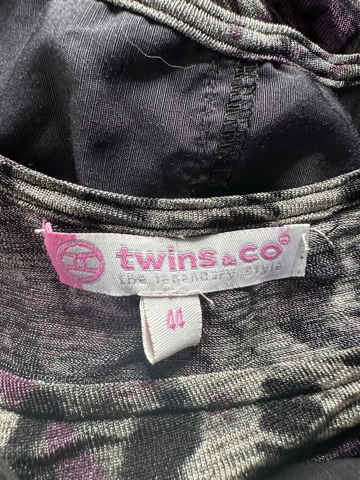 Robe cyberpunk en mesh violet et noir T44 XXL - photo numéro 5