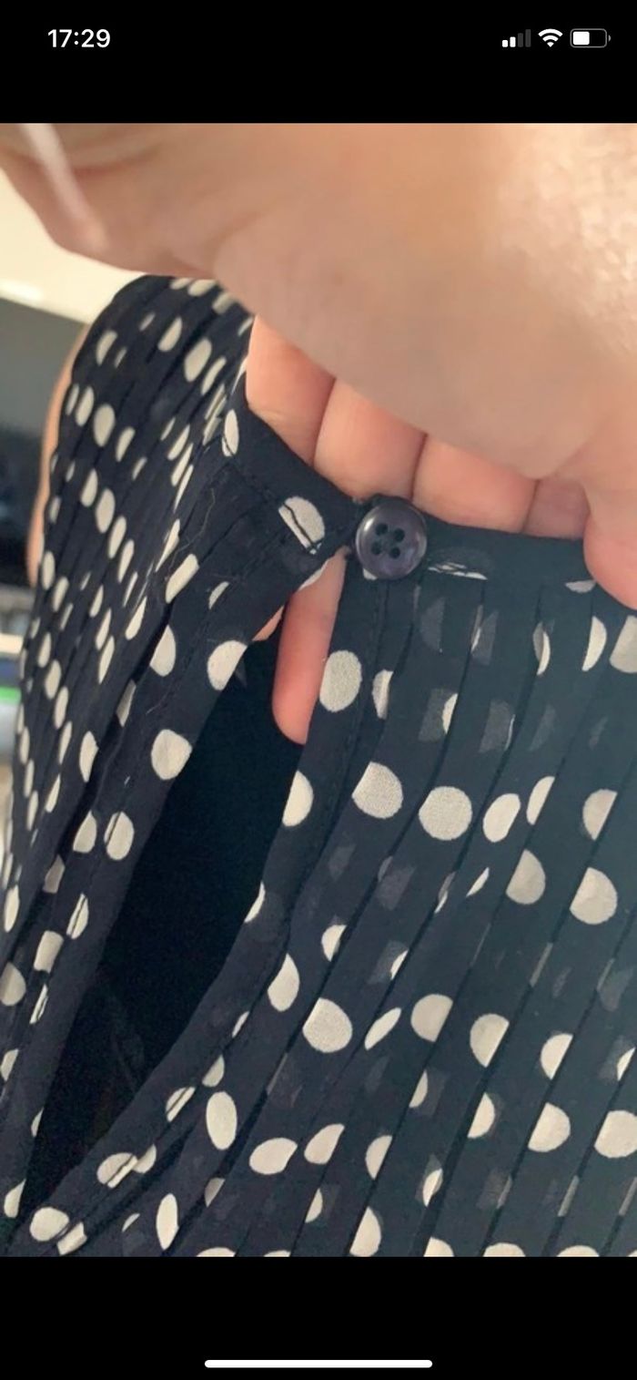 Jolie robe à poids blanc - photo numéro 2