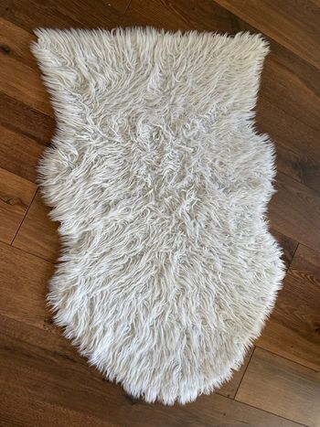 Tapis, fourrure, blanc, tbe