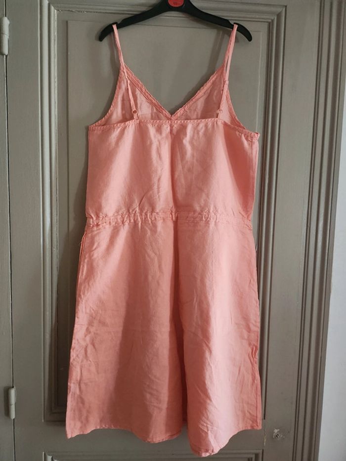 Robe 40 neuve - photo numéro 2