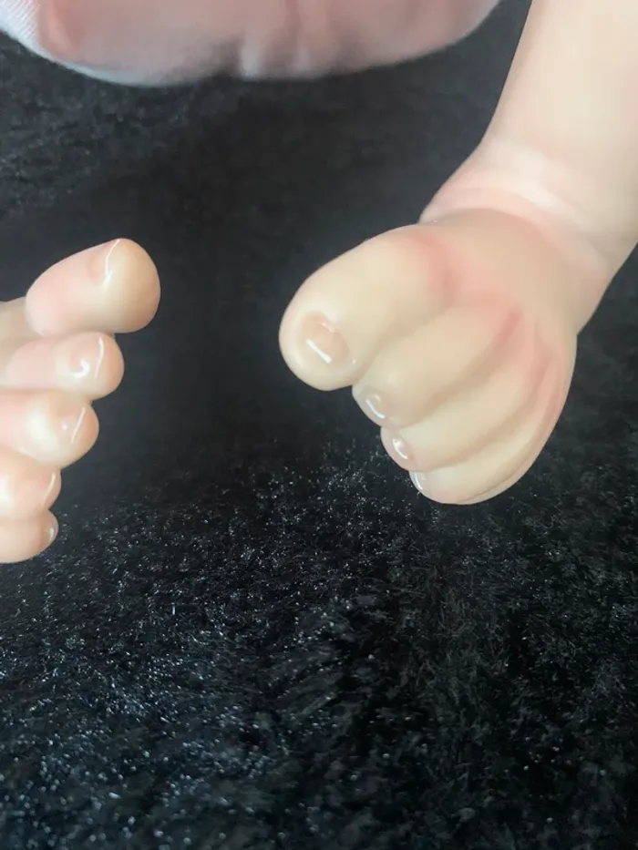 Bébé Reborn réaliste de 48 cm en vinyle souple - photo numéro 4