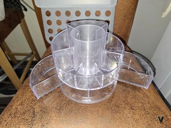 Presentoire maquillage