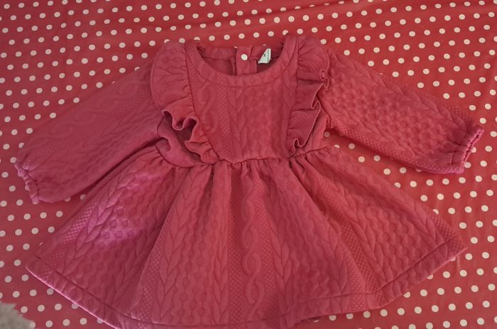 Lot robe 18 mois - photo numéro 2