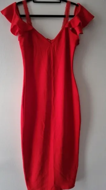 Superbe robe Boohoo Taille 38 neuve