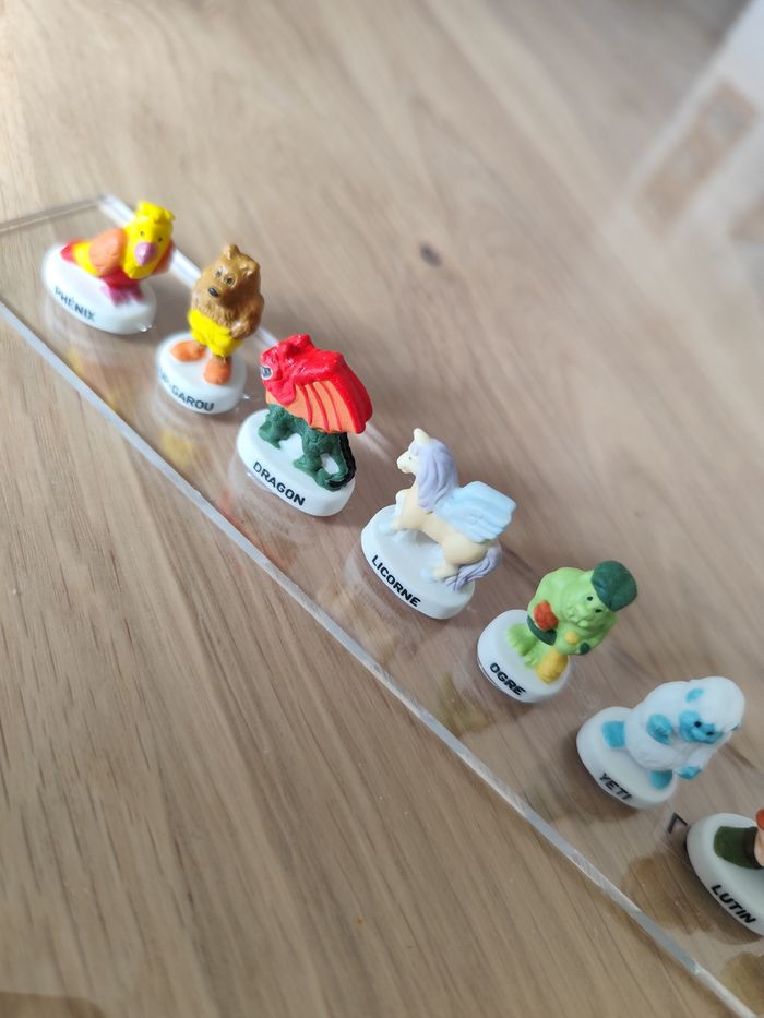 Lot de 10 figurines en céramique " les créatures légendaires" - photo numéro 2