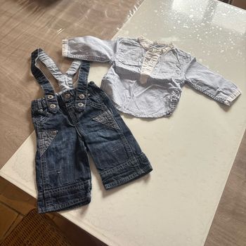 Ensemble ( salopette avec sa chemise)  taille 3 mois ( 60 cm
