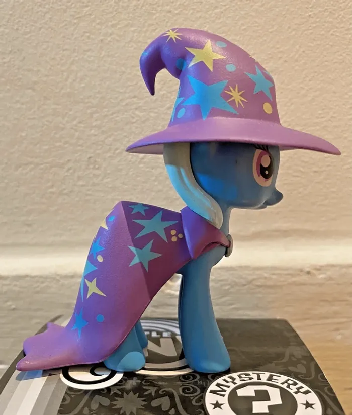 My Little Pony MLP FiM - Trixie Lulamoon - Vinyl Figure  Mystery Mini Series 2 - photo numéro 5