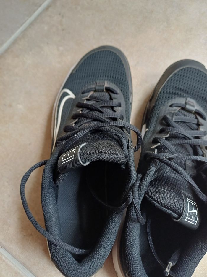Paire de baskets5 - photo numéro 4