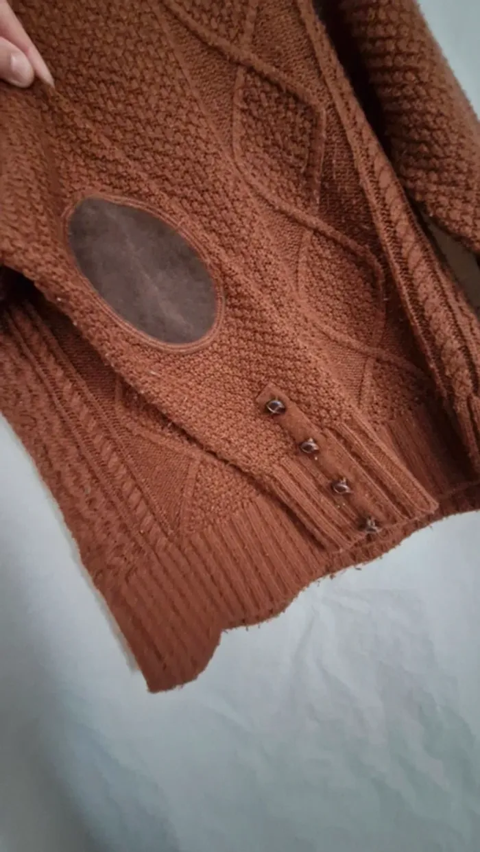 Pull femme marron avec boutons 38 - photo numéro 3