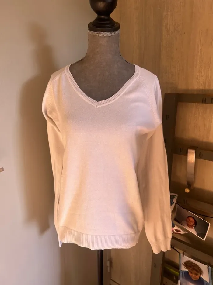 Pull léger blanc - photo numéro 2