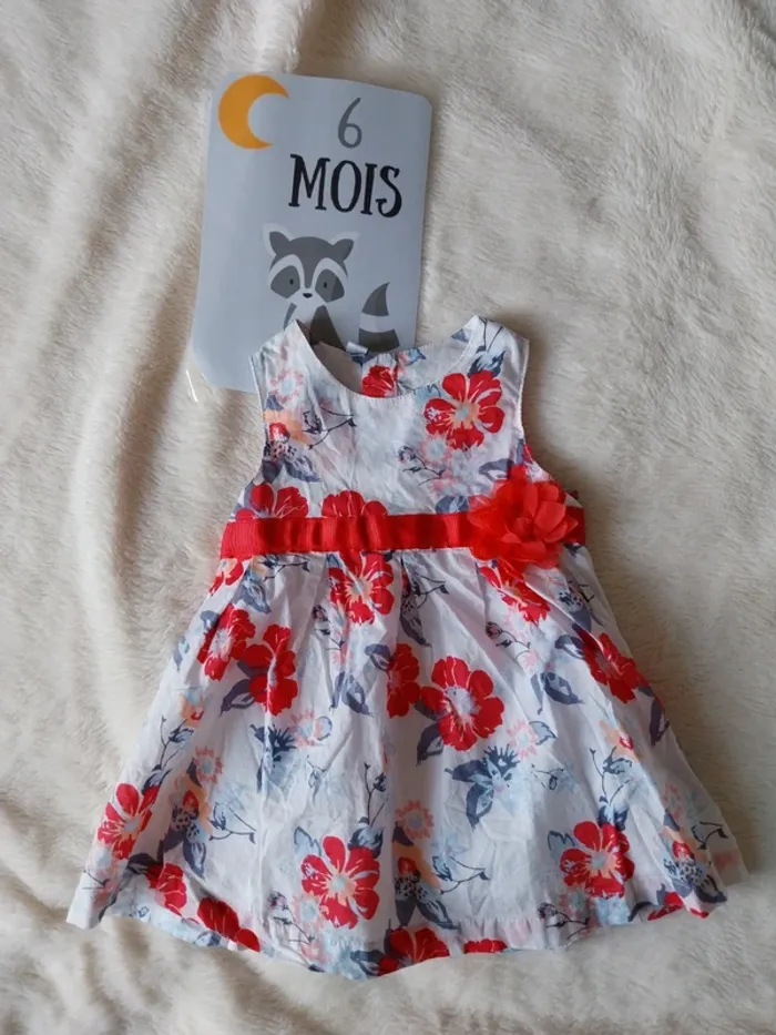 Robe 6 mois - photo numéro 2