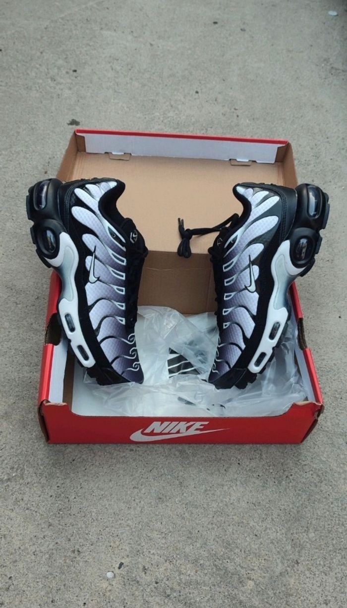 Nike tn gris noir blanc 36 - photo numéro 3