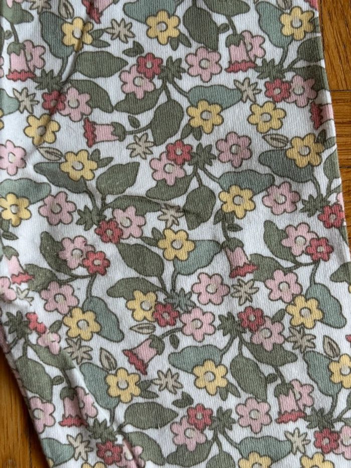 Legging fleuri 12 mois parfait état - photo numéro 2