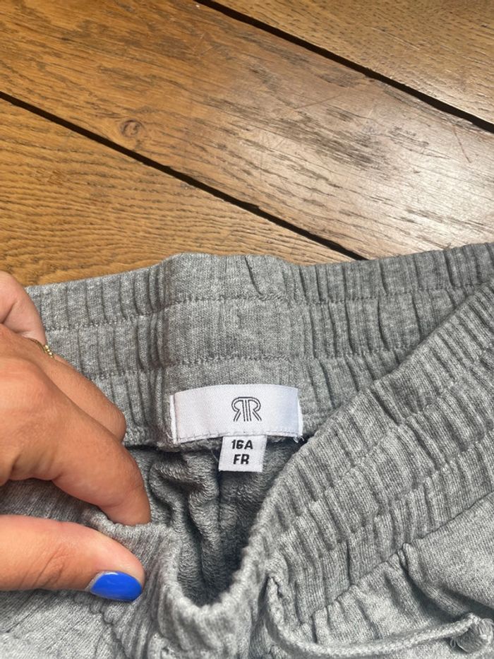 Jogging gris - photo numéro 3