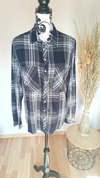 Superbe chemise rayée taille 40/42 comme neuve