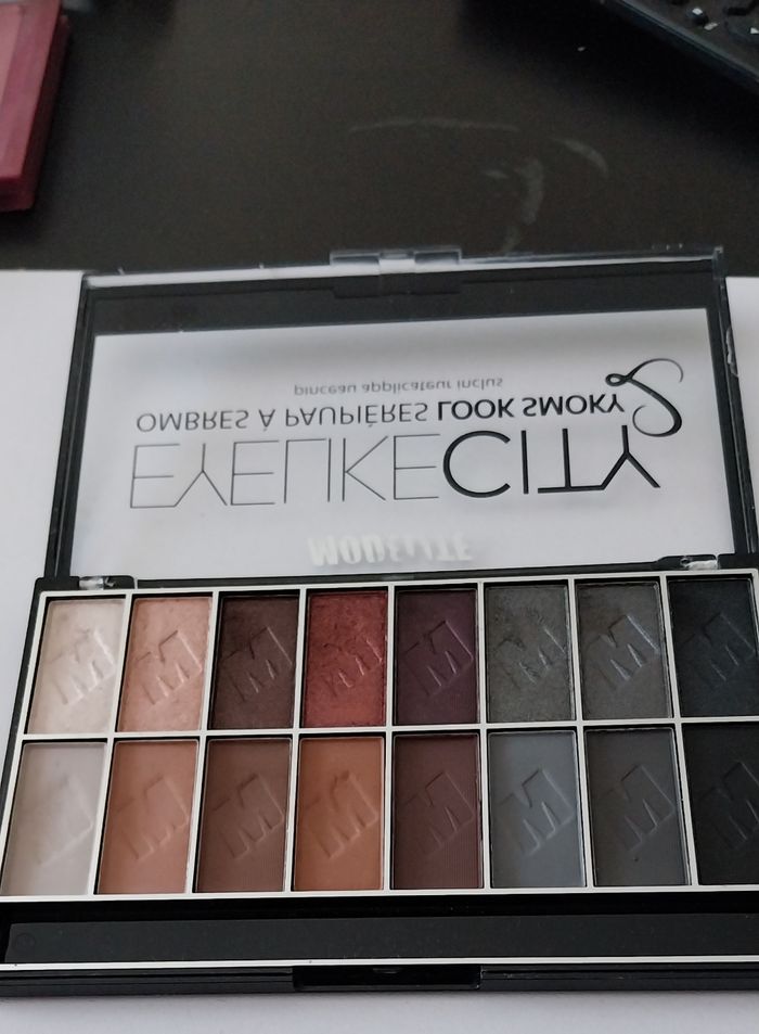 Palette maquillage 💄 - photo numéro 2