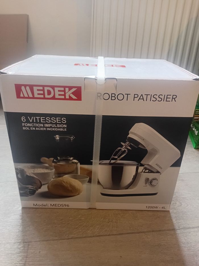 Robot Pâtissier Medek 6 Vitesses 4L