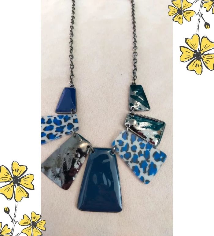 Collier graphique motifs panthère et émail bleu – Collection Brume Bleue - photo numéro 2