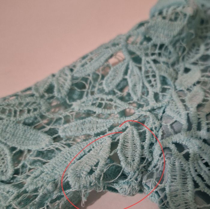 Robe turquoise en dentelle - photo numéro 8