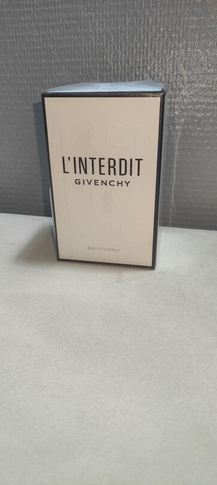 Parfum Givaudan - photo numéro 2