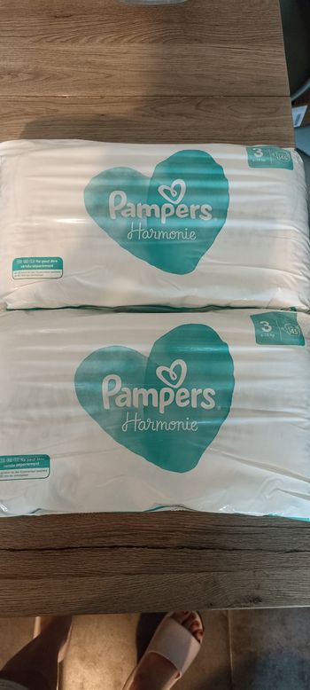 Lot de 2 paquets Pampers Harmonie Taille 3
