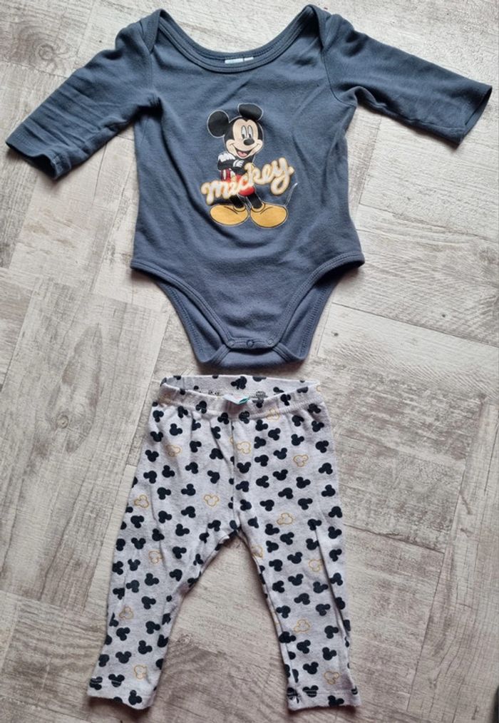 Ensemble body pyjama mickey