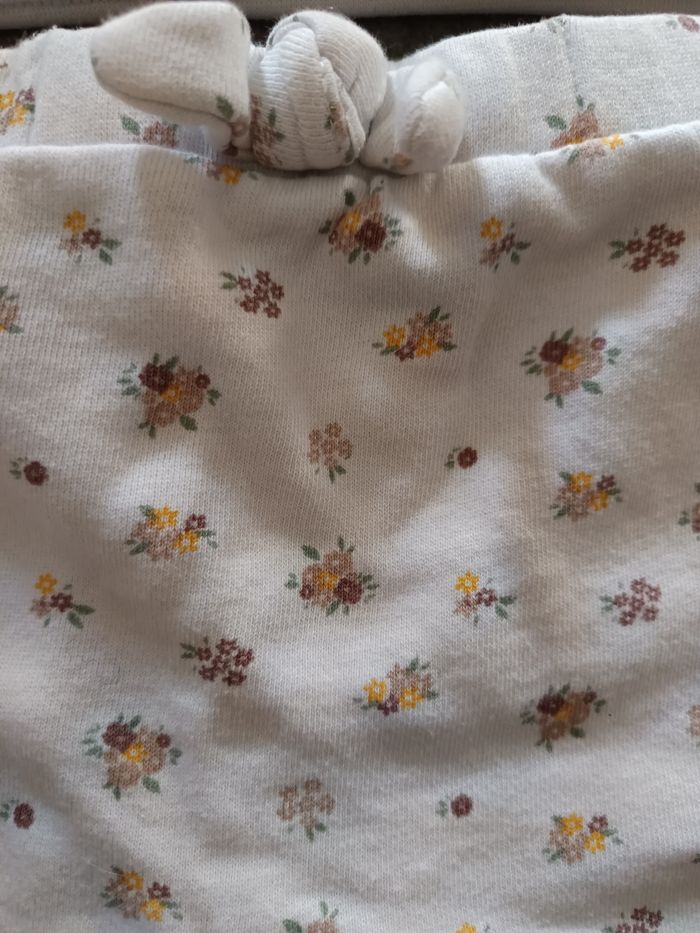 Ensemble sweat fleuri 6 mois - photo numéro 3