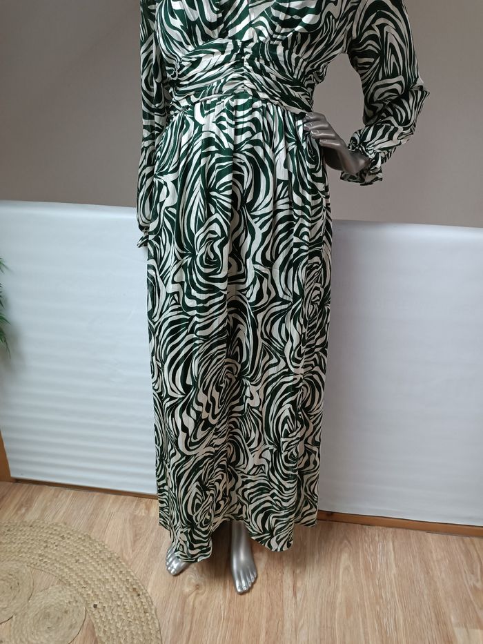 Robe longue taille 36/38 - photo numéro 3