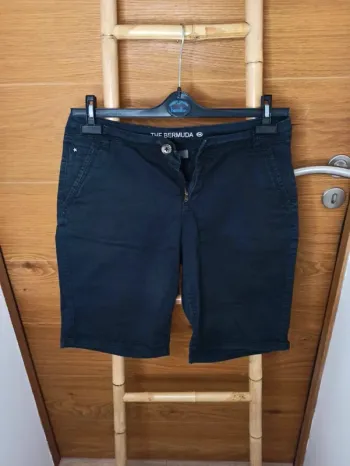 Short bermuda