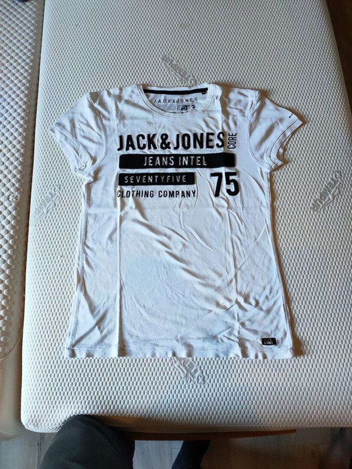 T-shirt - photo numéro 3