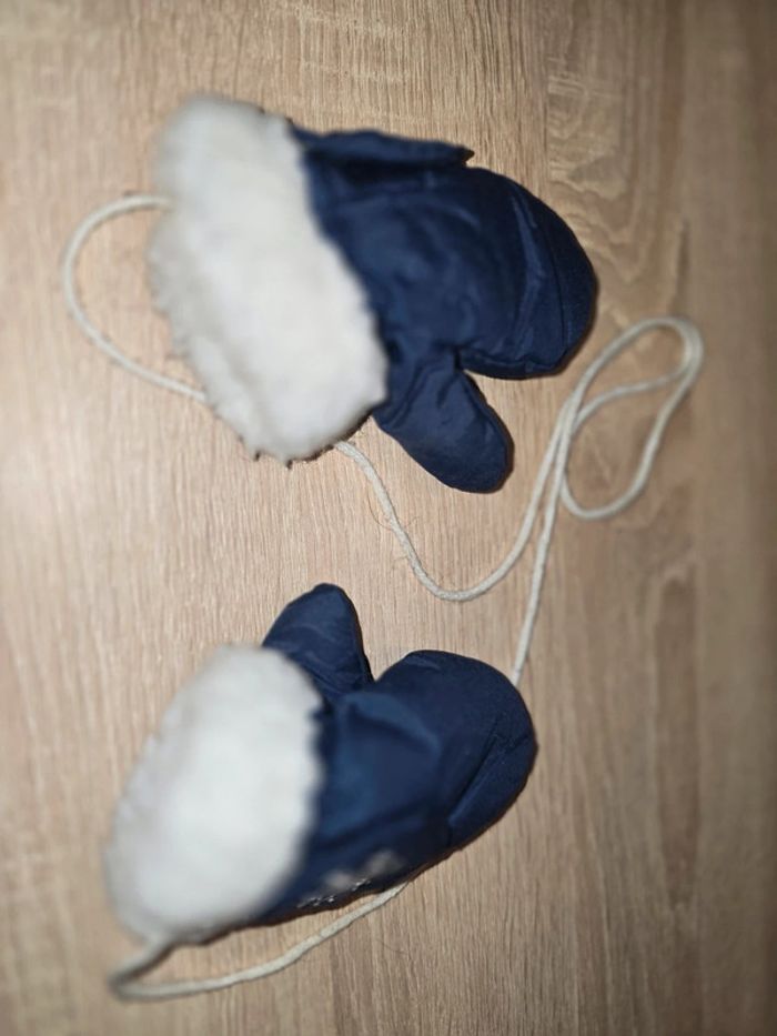 Gants taille 2 - photo numéro 2