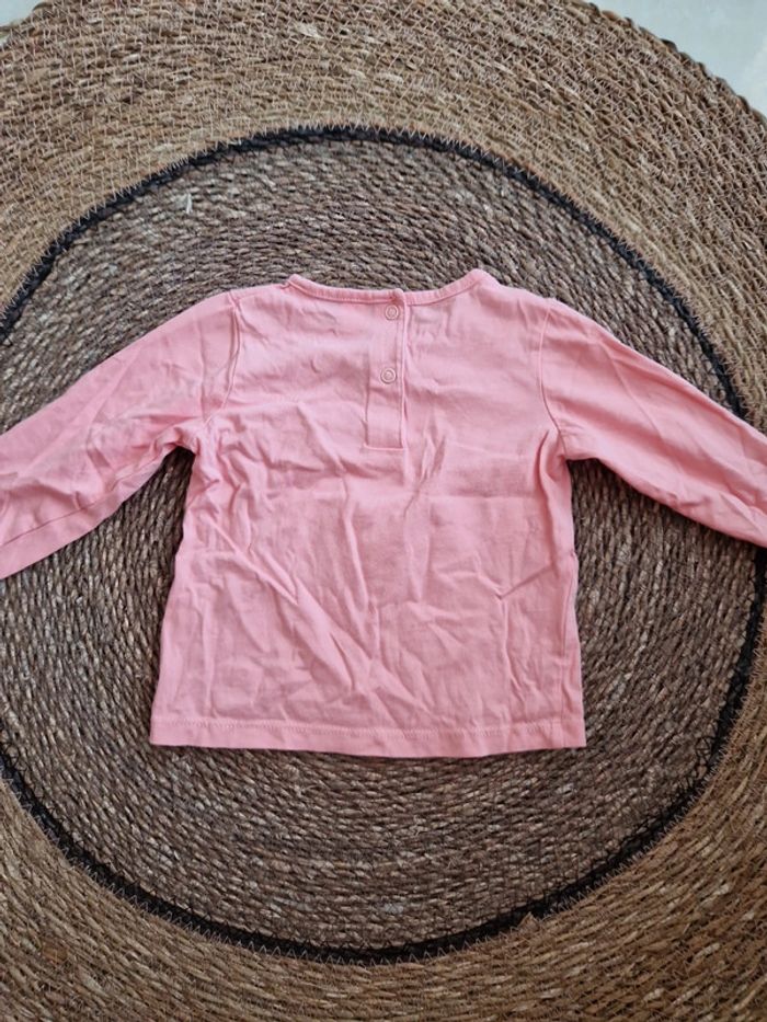 Joli tee-shirt manches longues taille 12 mois - photo numéro 2