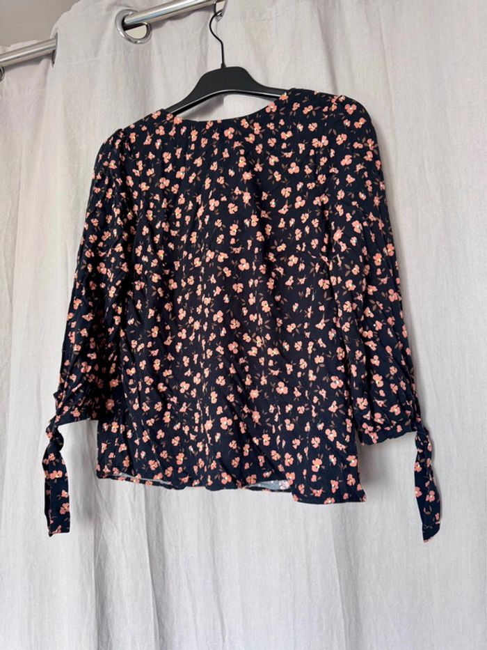 Blouse fleuri marque Etam taille S - photo numéro 3