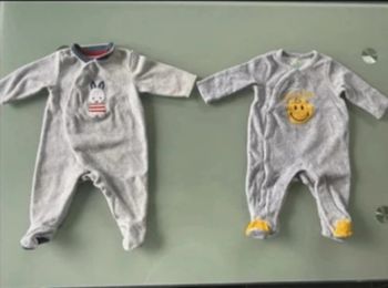 2 pyjamas grenouillères Orchestra Obaïbi taille 3 mois