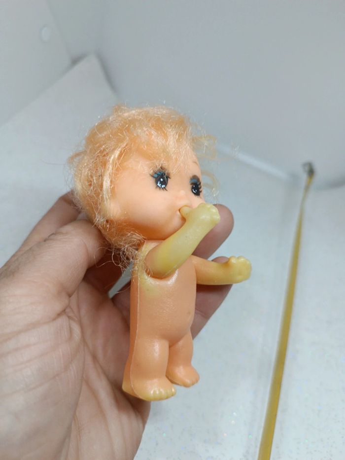 Petite small little girl poupée doll kraft pouce bouche monchhichi kiki blonde vintage impkins - photo numéro 3