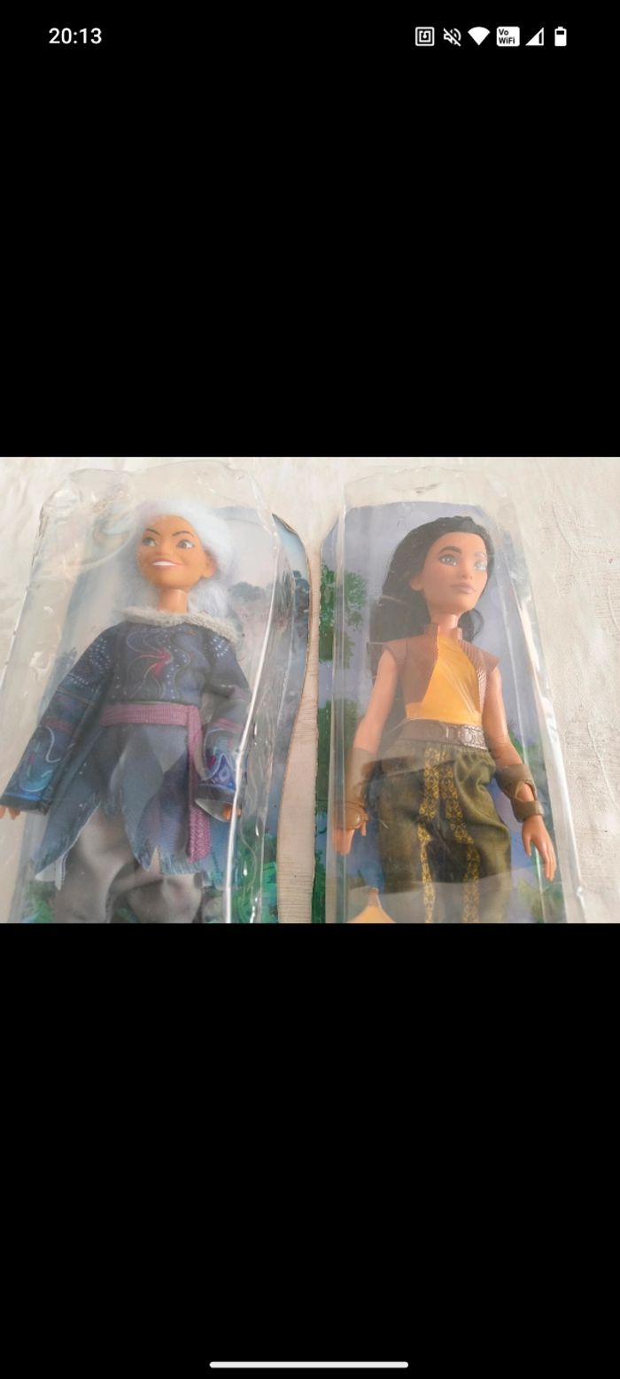 Lot poupées disney ( neuf) - photo numéro 4