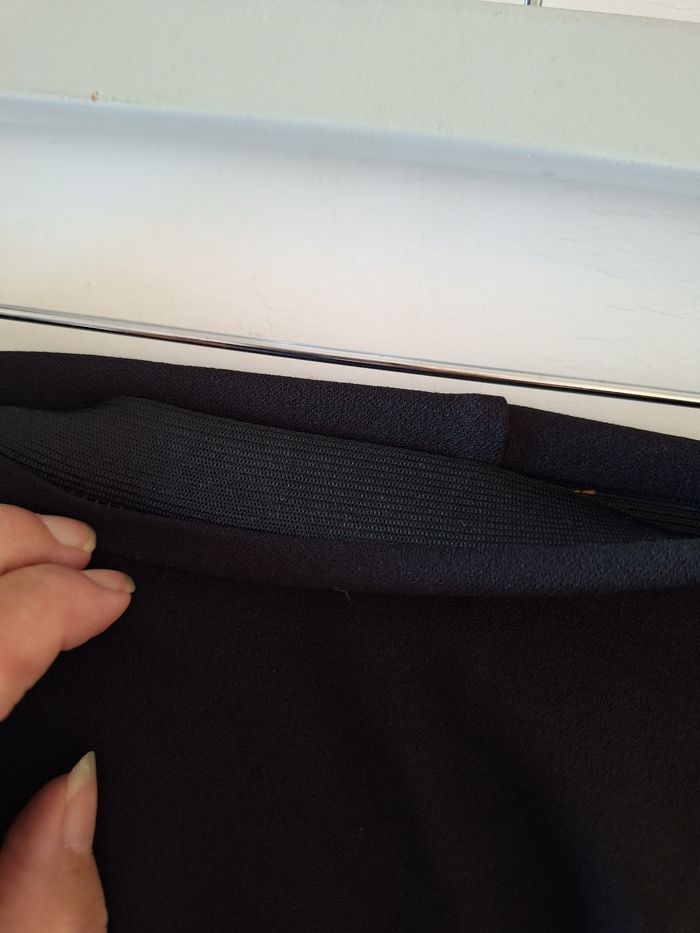 Jupe noir - photo numéro 2