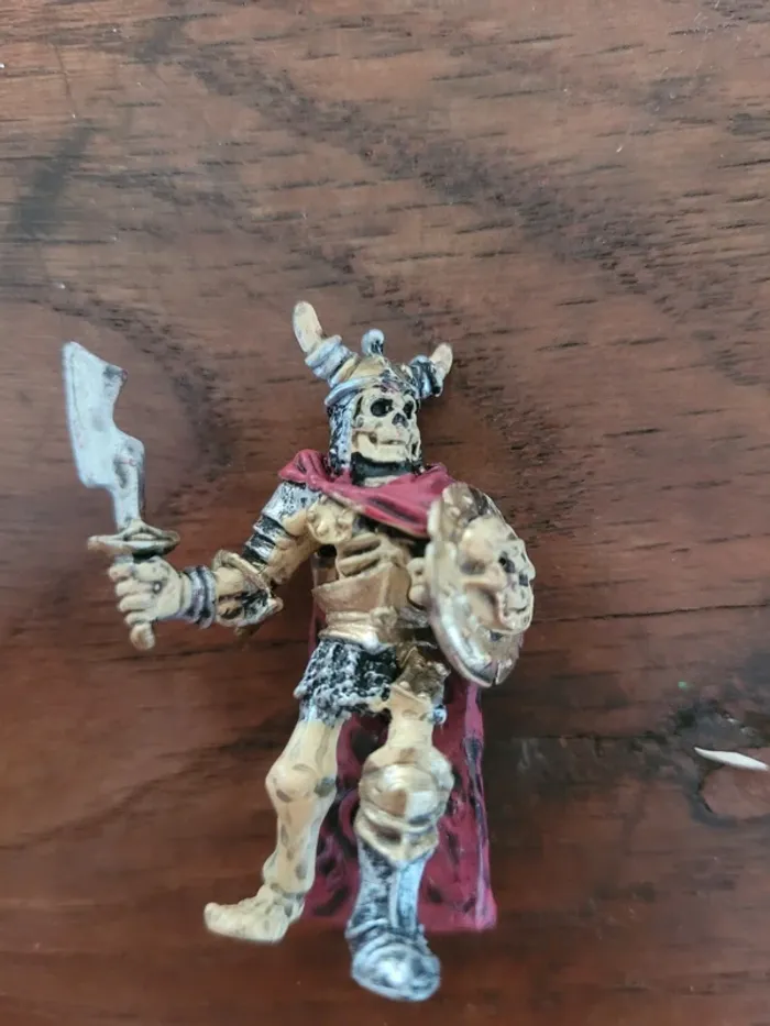 Vends lot de 18 personnages plastoy tubo terres hostiles - photo numéro 9