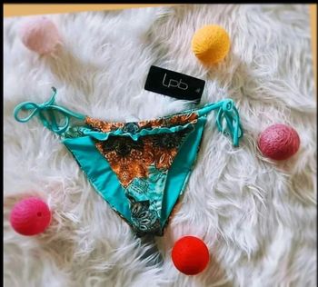 Bas de  maillot  de  bain