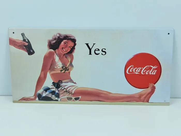 Plaque publicitaire Yes Coca-Cola en métal au style vintage américain