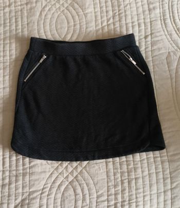 Jupe courte matelassée noire taille 10 ans