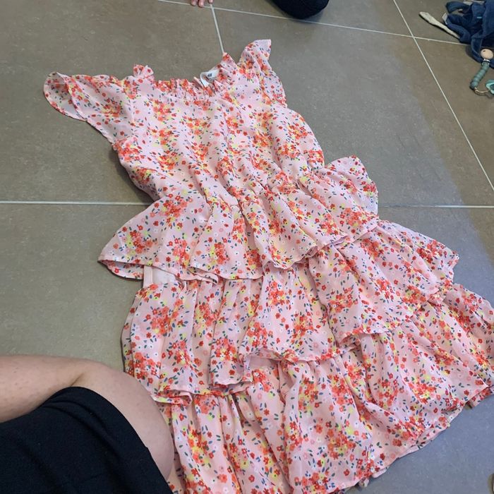 Très élégante robe - photo numéro 2