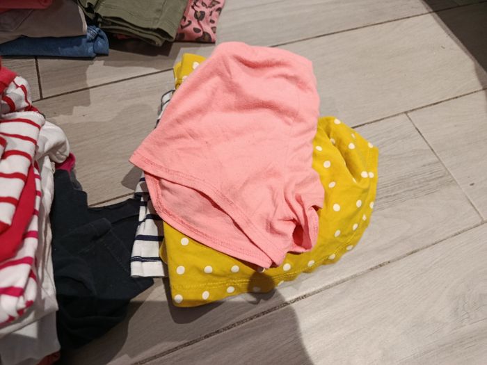 Lot fille 4 ans - photo numéro 4